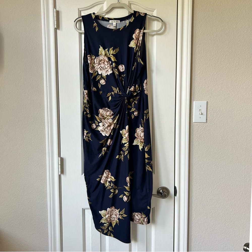 Nine Britton Floral Navy Dress Size L